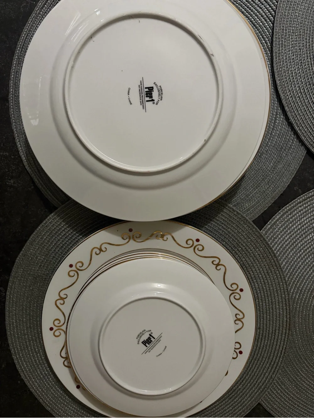 Vintage Pier 1 Christmas Plates Set